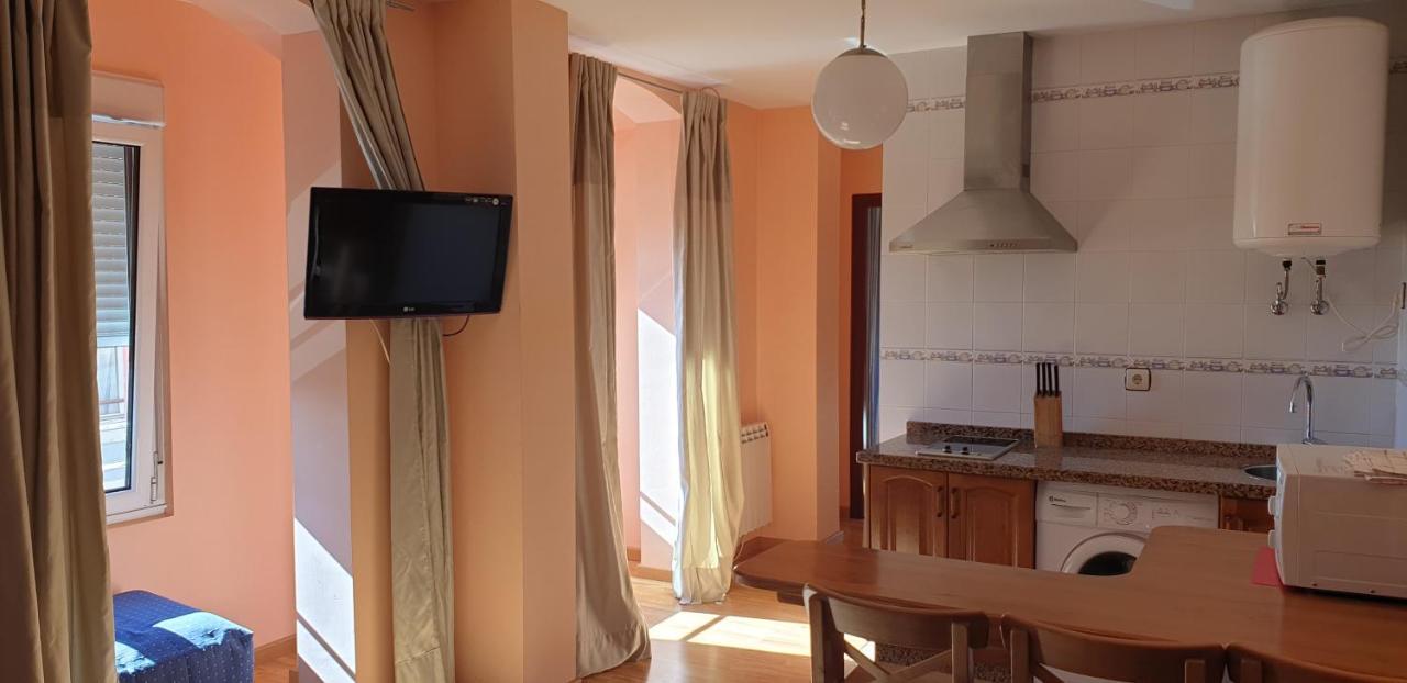 Apartamentos La Panerona Centro Tineo Exterior foto